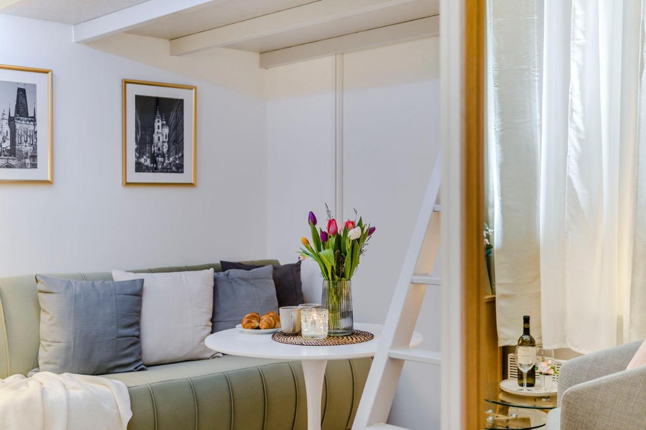 Prague Apt Near Charles Bridge By Michal&Friends Buitenkant foto