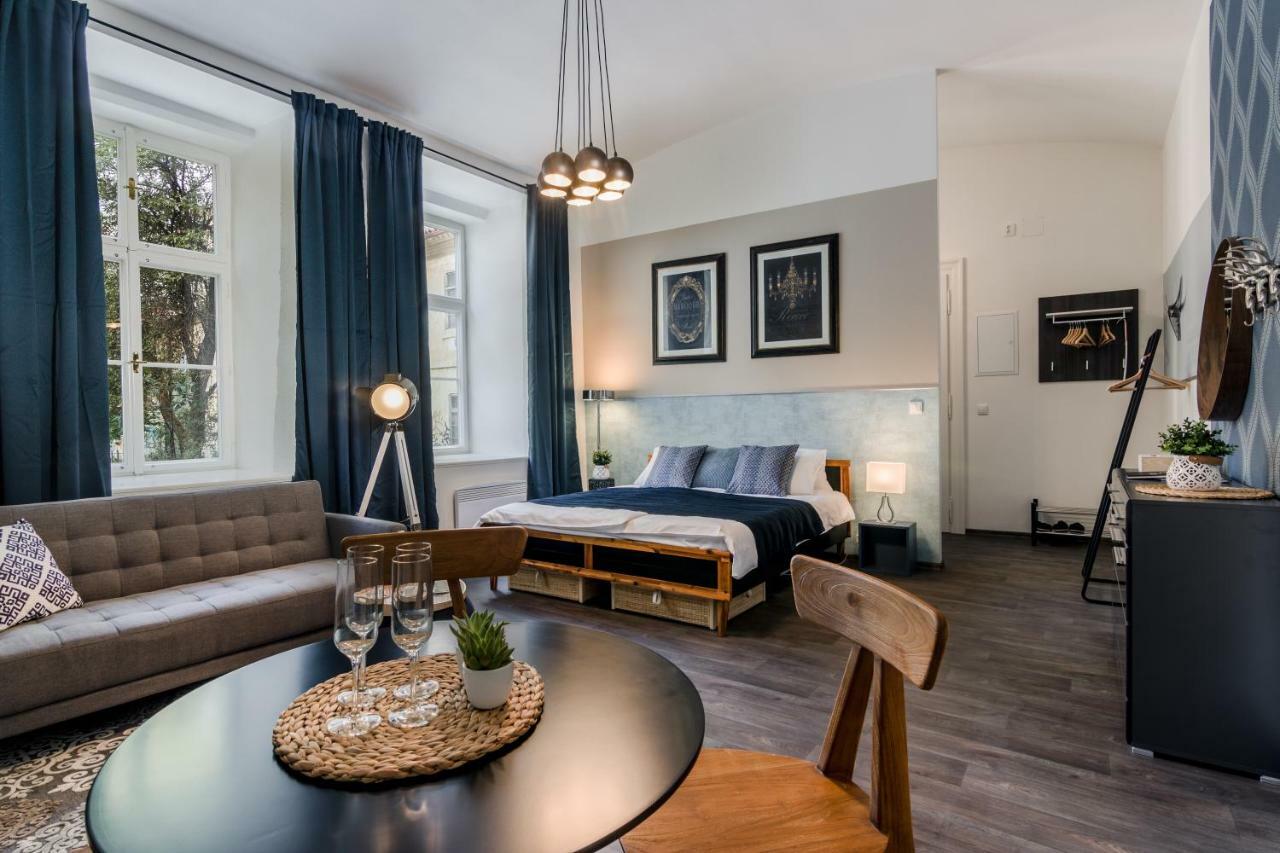 Prague Apt Near Charles Bridge By Michal&Friends Buitenkant foto