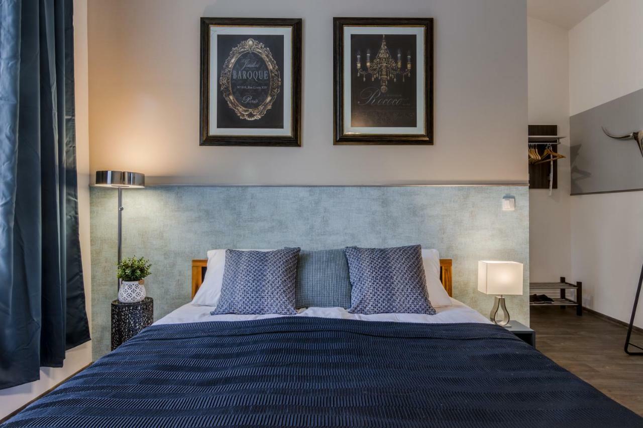Prague Apt Near Charles Bridge By Michal&Friends Buitenkant foto