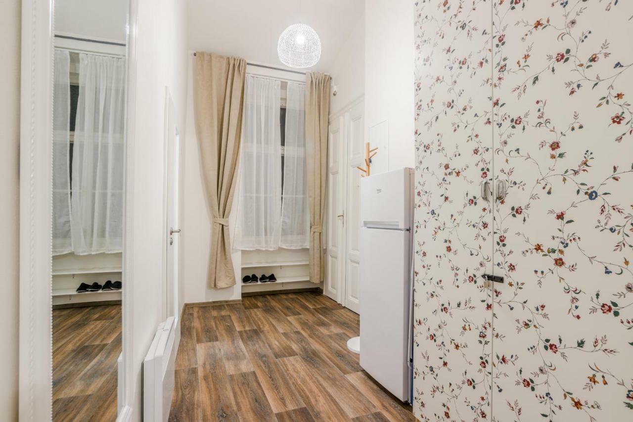 Prague Apt Near Charles Bridge By Michal&Friends Buitenkant foto